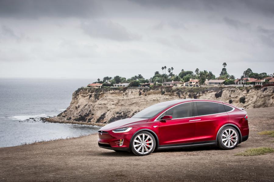  Tesla Model X P90D 2015 года  (NA) (фото 13 из 25)